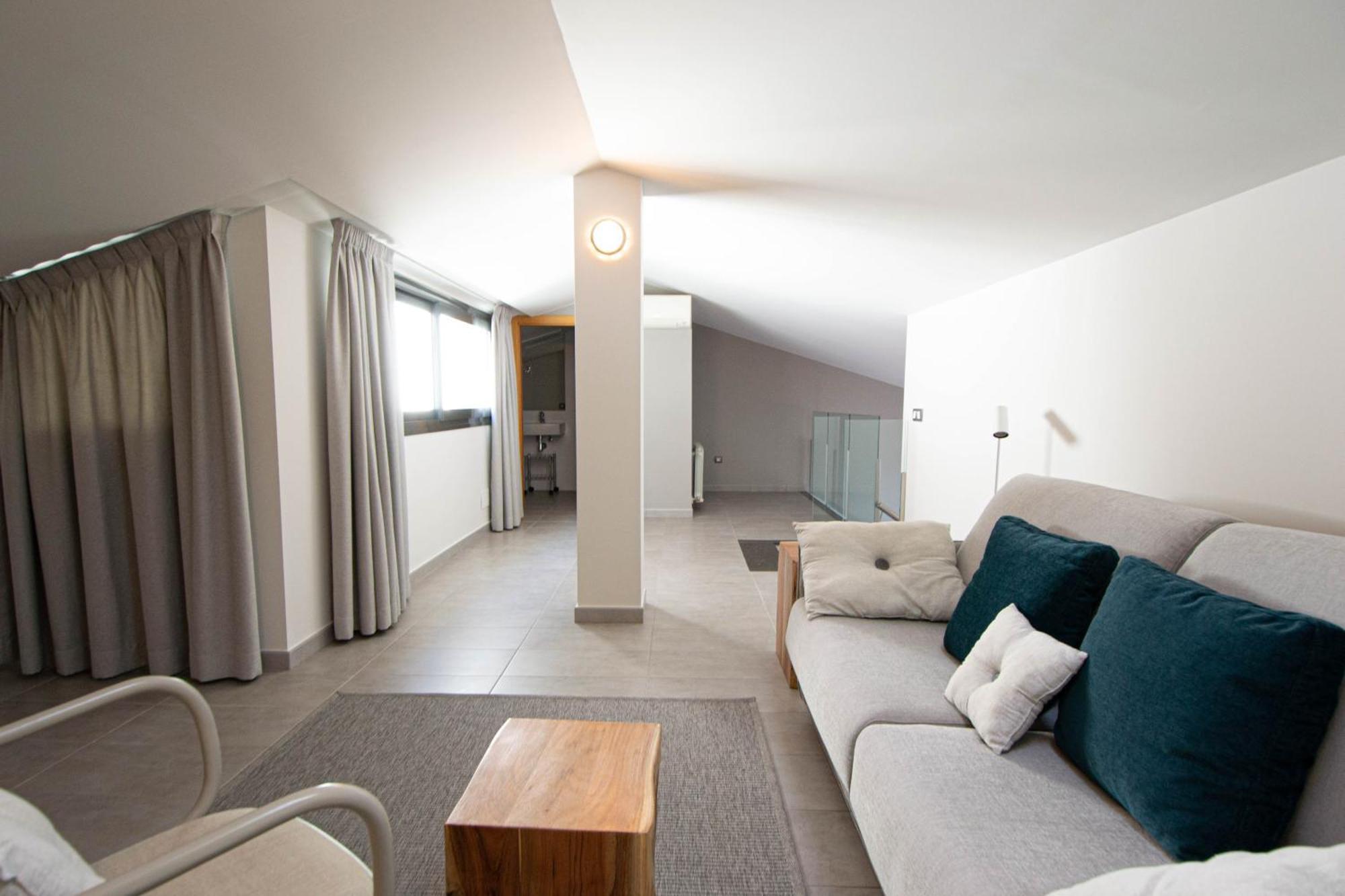 Apartaments Terraza Figueres Figueres  Exteriör bild