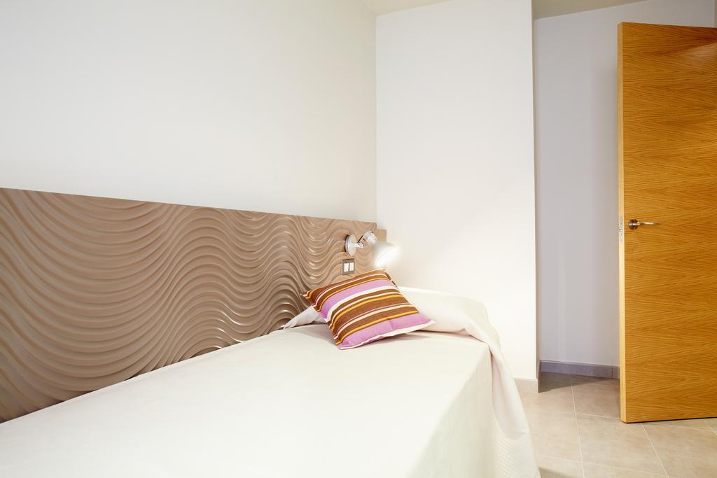 Apartaments Terraza Figueres Figueres  Exteriör bild